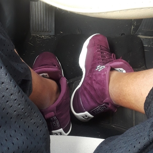 Jordan 12 maroon ish - Picture 1 of 1